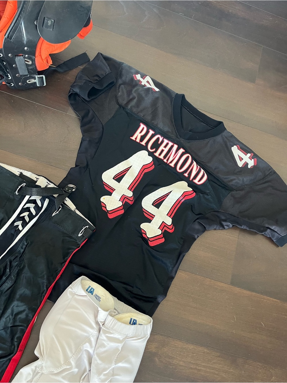 UNIQUE Mens Football Uniform HALLOWEEN COSTUME (Full Uniform with all padding) - Picture 5 of 11